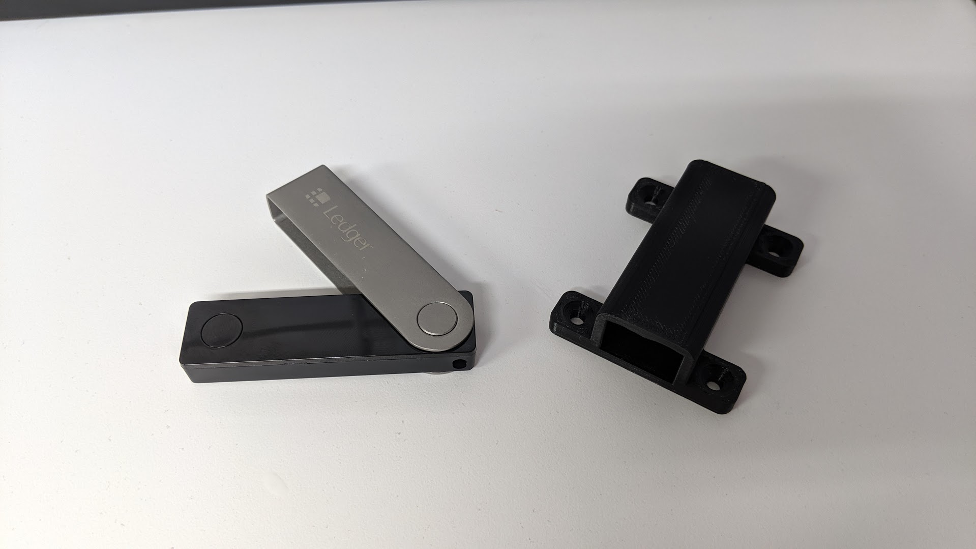 Ledger Nano X Mount - Image 2
