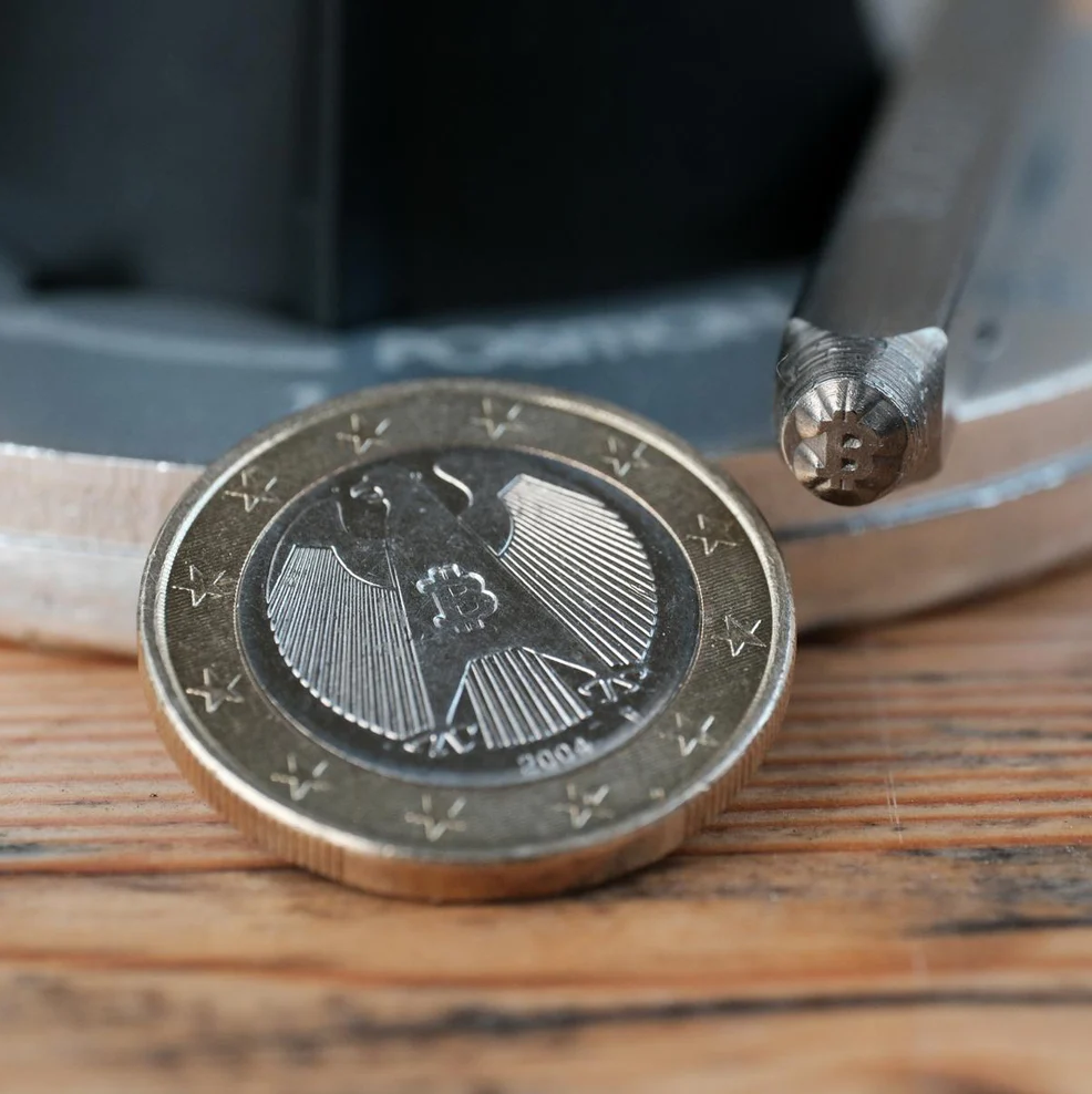 Seedor Bitcoin B Metal Stamp - Image 4